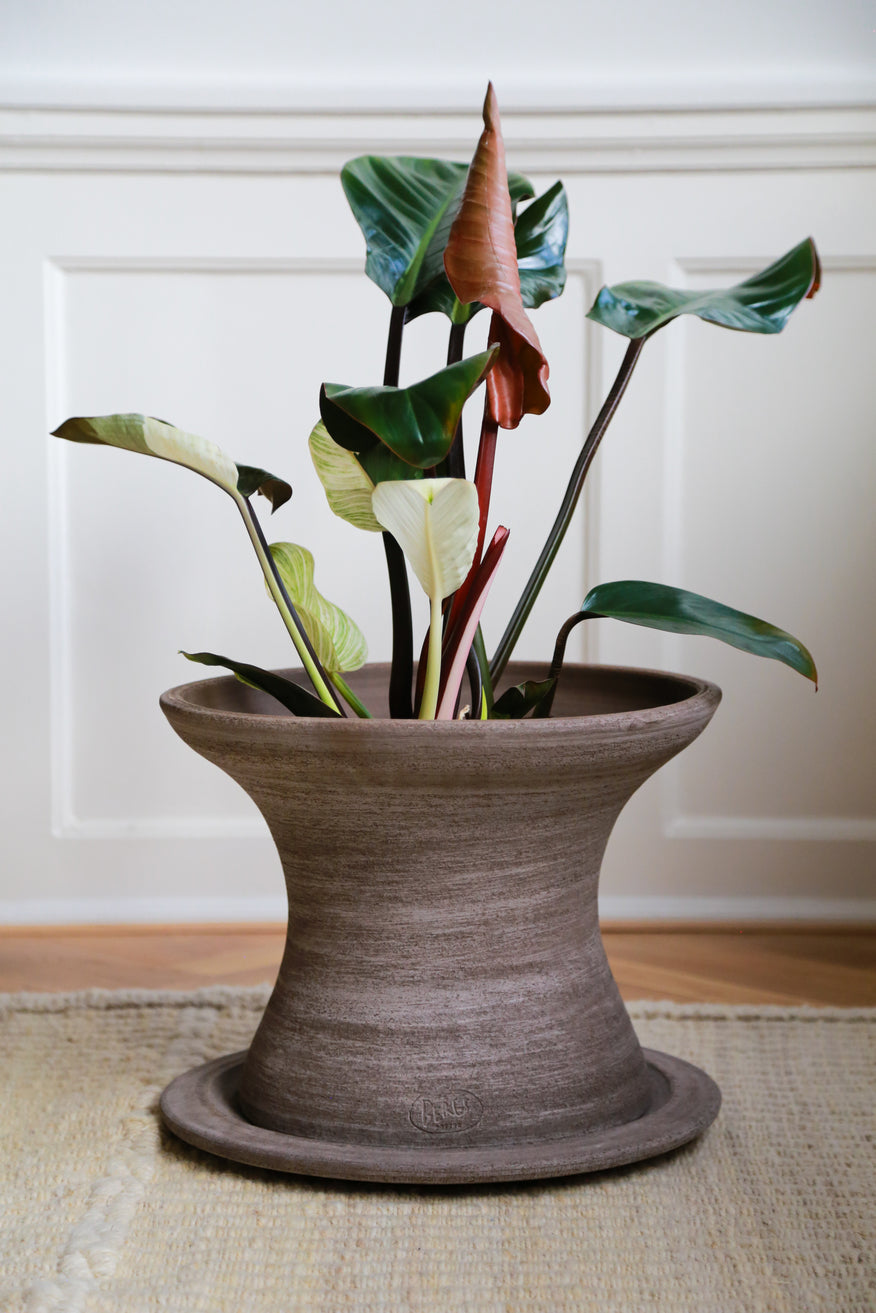 Celeste Pot / Pedestal / Table - Grey