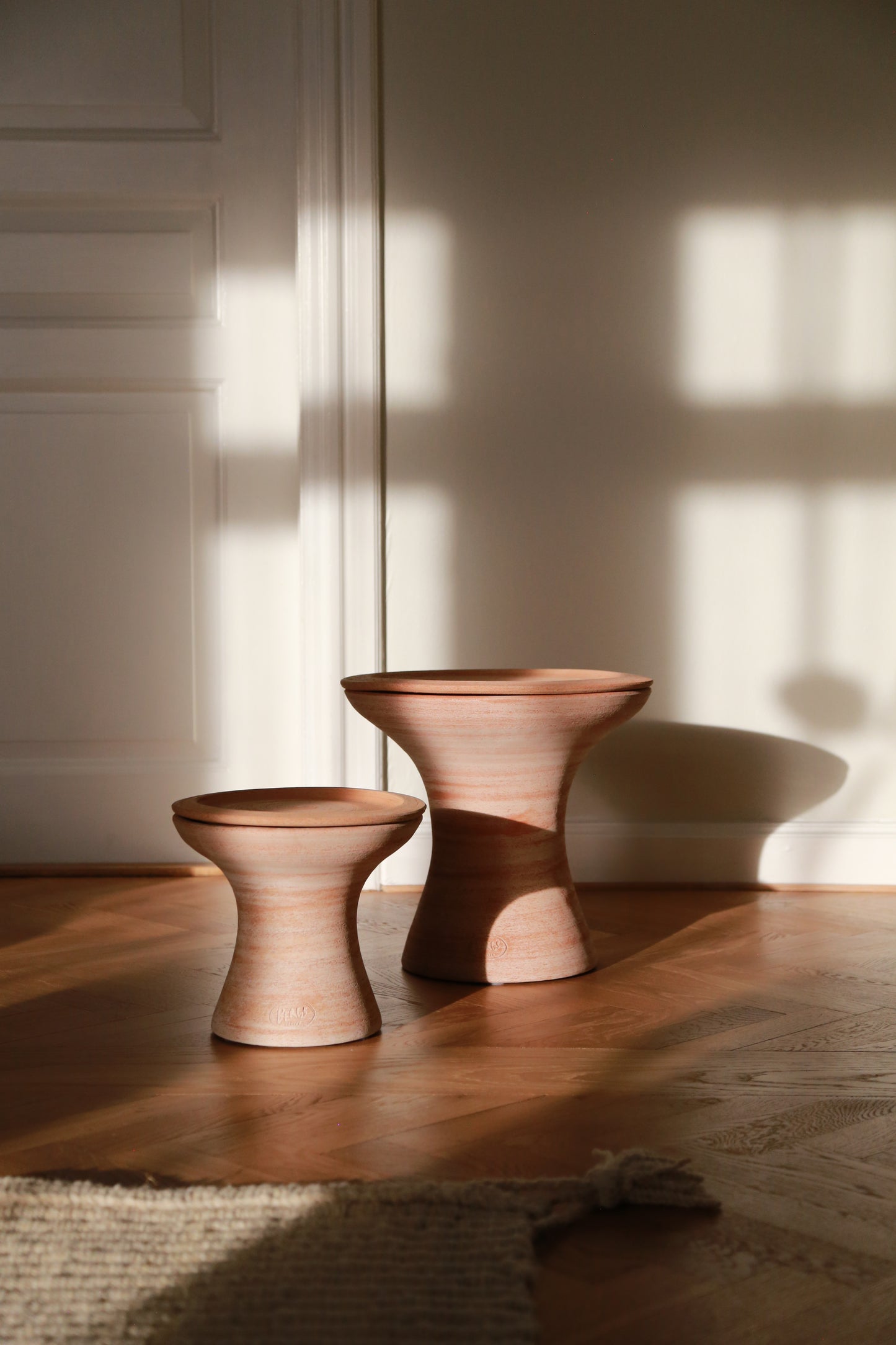 Celeste Pot / Pedestal / Table - Rosa