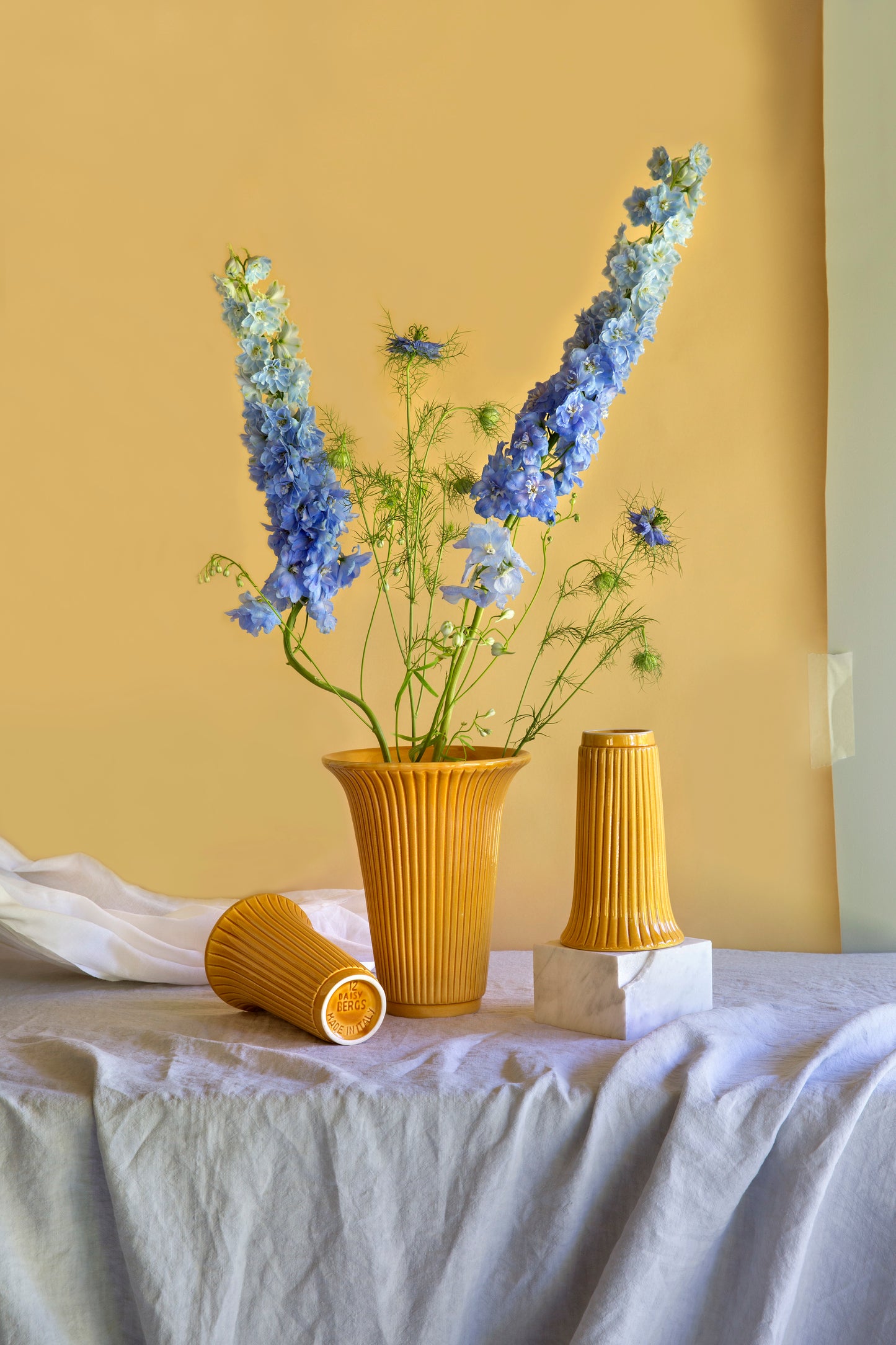 Daisy Glazed Vase - Amber Yellow